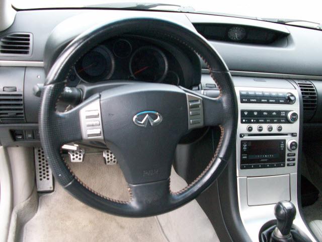 Infiniti G35 2007 photo 4