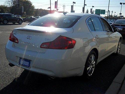 Infiniti G35 2008 photo 3
