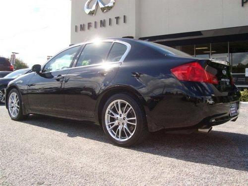 Infiniti G35 2008 photo 2