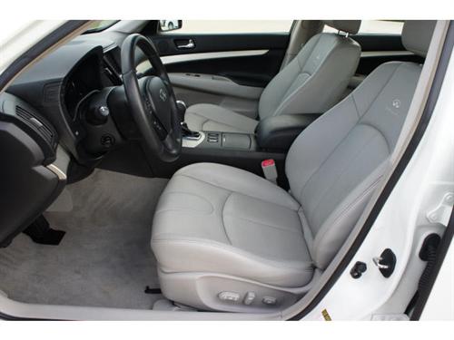 Infiniti G35 2008 photo 2