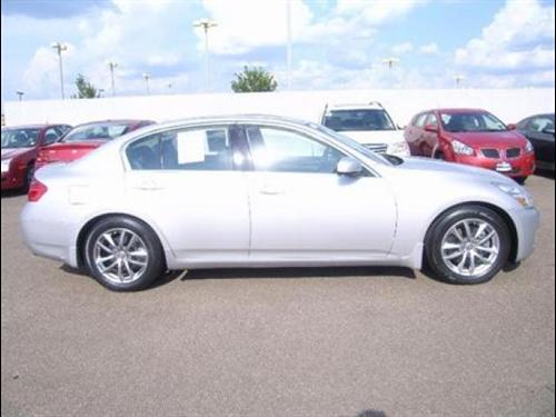 Infiniti G35 2008 photo 2