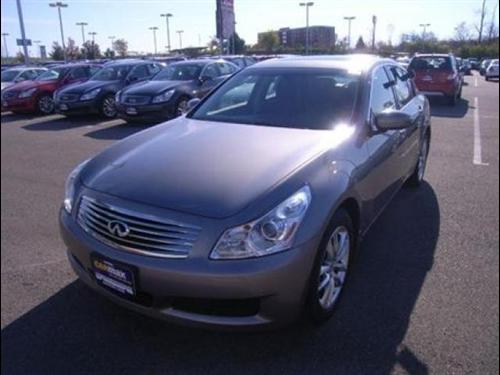 Infiniti G35 2008 photo 2