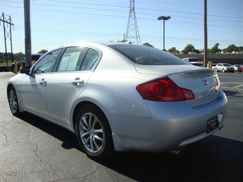 Infiniti G35 2008 photo 2