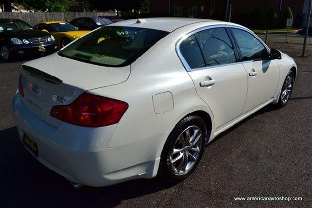 Infiniti G35 2008 photo 1