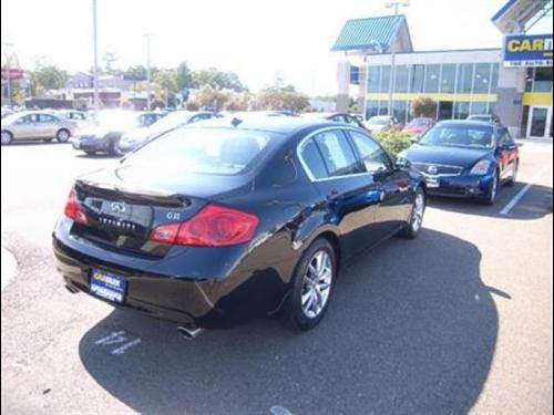 Infiniti G35 2008 photo 4