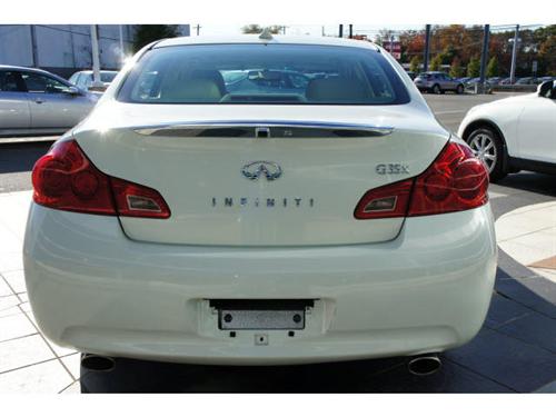 Infiniti G35 2008 photo 3