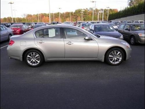 Infiniti G35 2008 photo 1