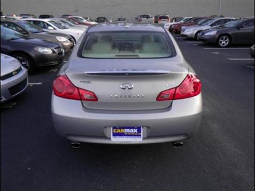Infiniti G35 2008 photo 3