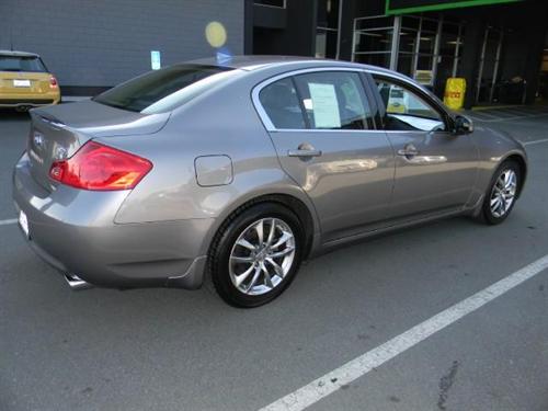 Infiniti G35 2008 photo 2