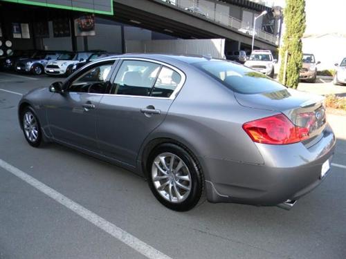 Infiniti G35 2008 photo 3