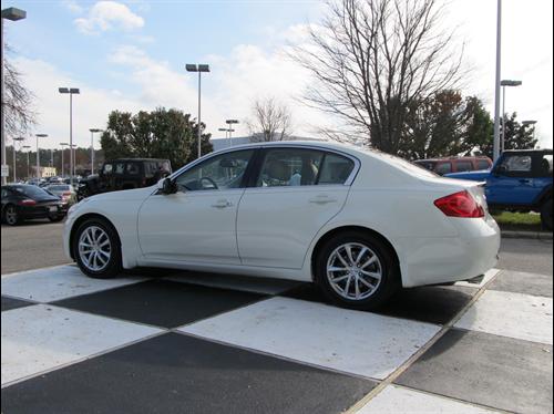 Infiniti G35 2008 photo 3