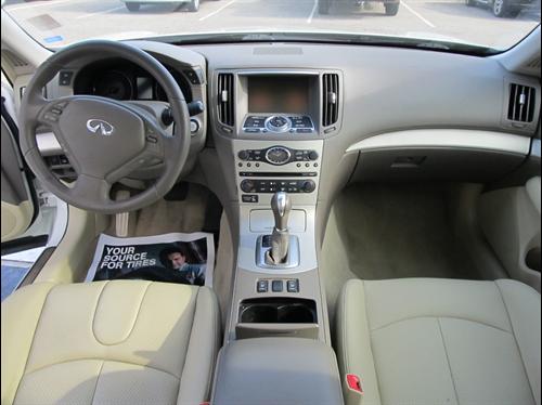 Infiniti G35 2008 photo 4