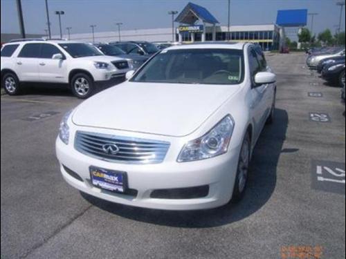 Infiniti G35 2008 photo 2