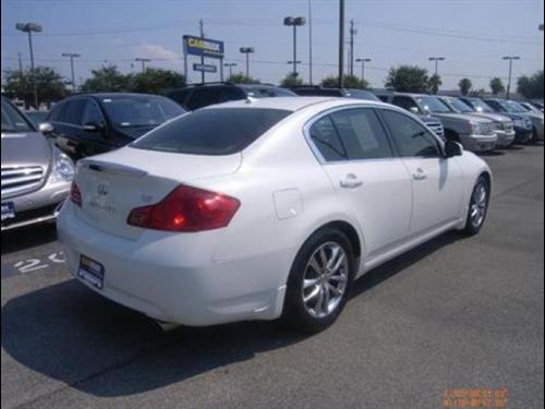 Infiniti G35 2008 photo 4