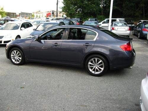 Infiniti G35 2008 photo 2
