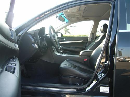 Infiniti G35 2008 photo 4