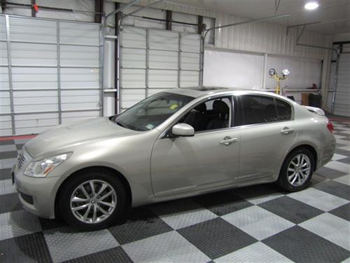 Infiniti G35 2008 photo 1