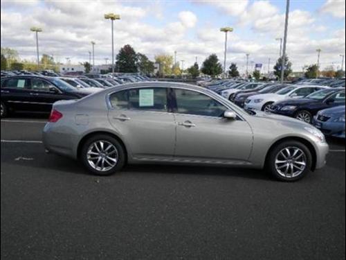 Infiniti G35 2008 photo 3