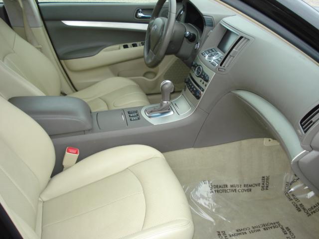 Infiniti G35 2008 photo 1