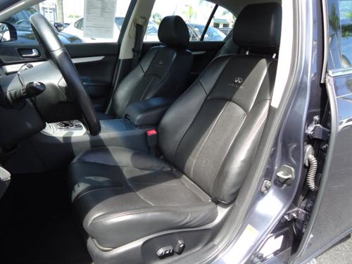 Infiniti G35 2008 photo 2