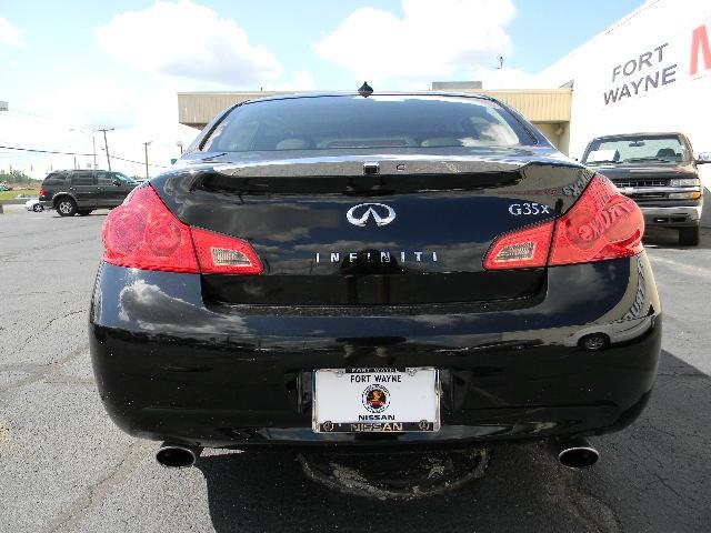 Infiniti G35 2008 photo 4