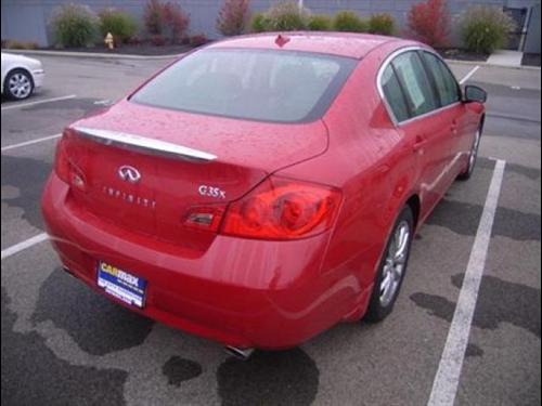 Infiniti G35 2008 photo 4