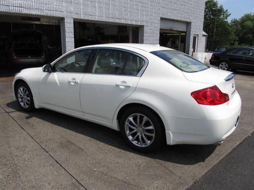 Infiniti G35 2008 photo 3