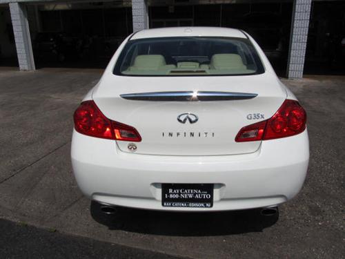 Infiniti G35 2008 photo 4
