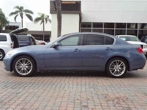 Infiniti G35 2008 photo 1