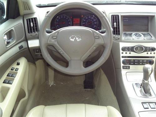 Infiniti G35 2008 photo 4
