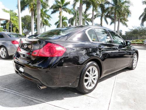 Infiniti G35 2008 photo 1