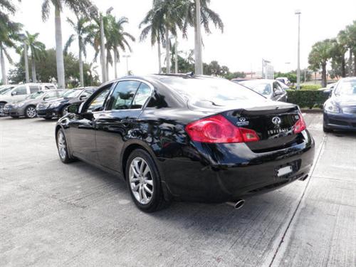 Infiniti G35 2008 photo 3