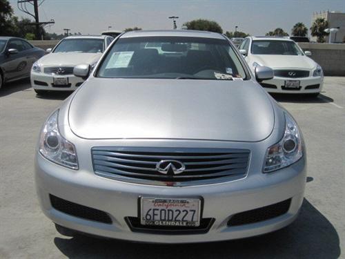 Infiniti G35 2008 photo 4