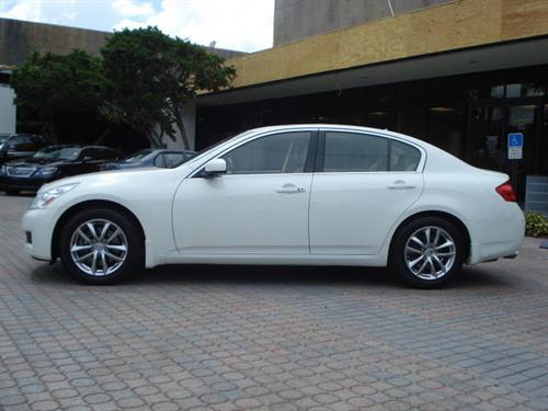 Infiniti G35 2008 photo 1
