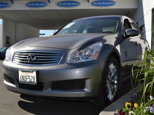 Infiniti G35 2008 photo 2