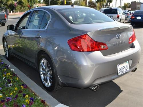 Infiniti G35 2008 photo 3