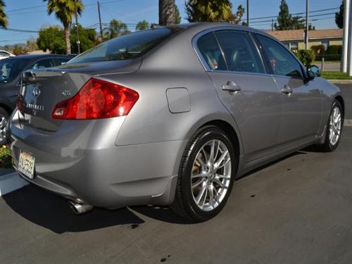 Infiniti G35 2008 photo 5