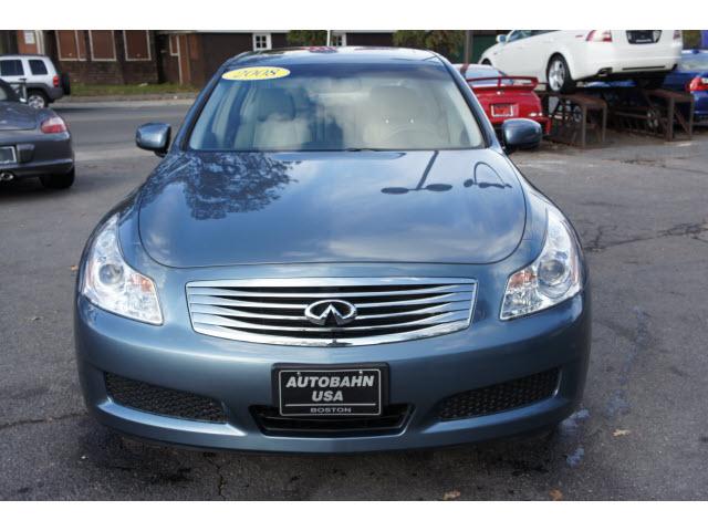 Infiniti G35 2008 photo 4