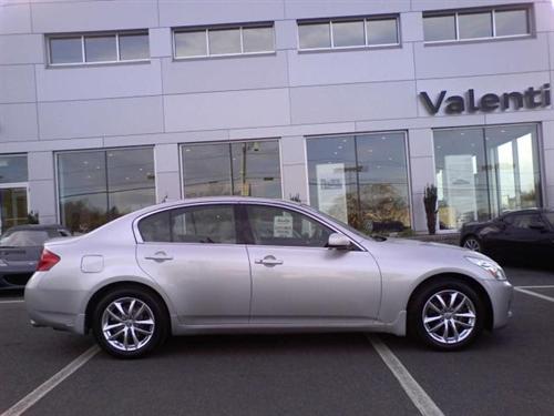 Infiniti G35 2008 photo 2