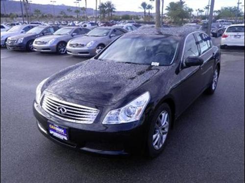 Infiniti G35 2008 photo 2