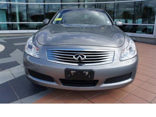 Infiniti G35 2008 photo 4
