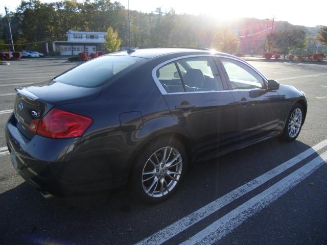 Infiniti G35 2008 photo 5