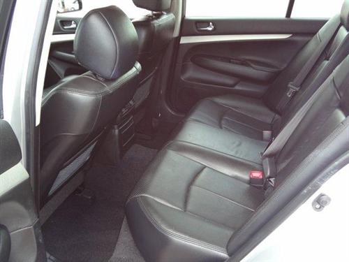 Infiniti G35 2008 photo 3