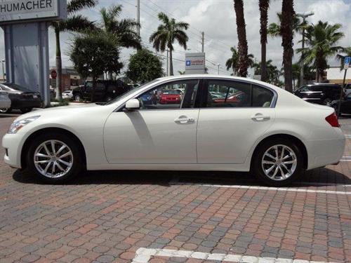 Infiniti G35 2008 photo 1