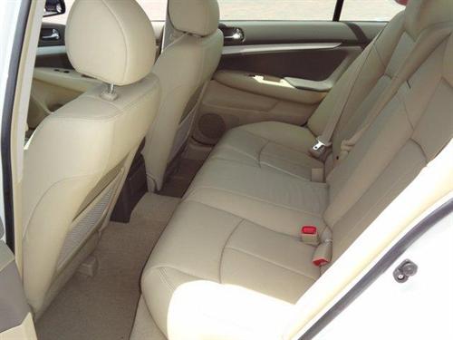 Infiniti G35 2008 photo 3