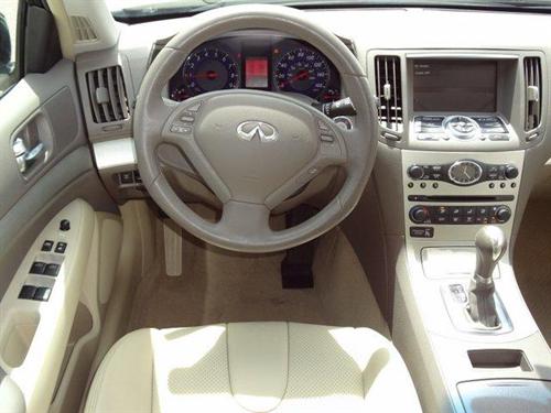 Infiniti G35 2008 photo 4
