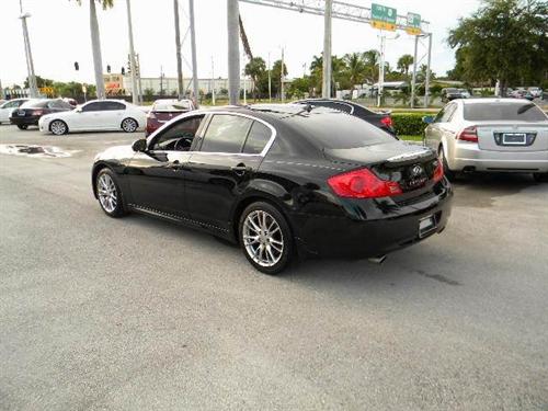 Infiniti G35 2008 photo 2