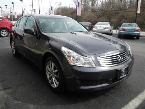 Infiniti G35 2008 photo 2