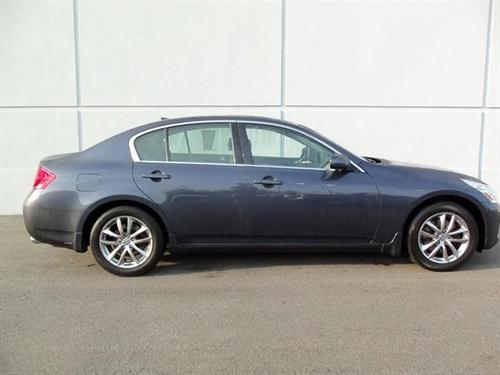 Infiniti G35 2008 photo 2