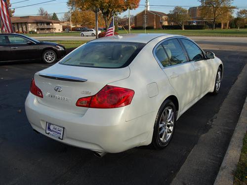 Infiniti G35 2008 photo 3